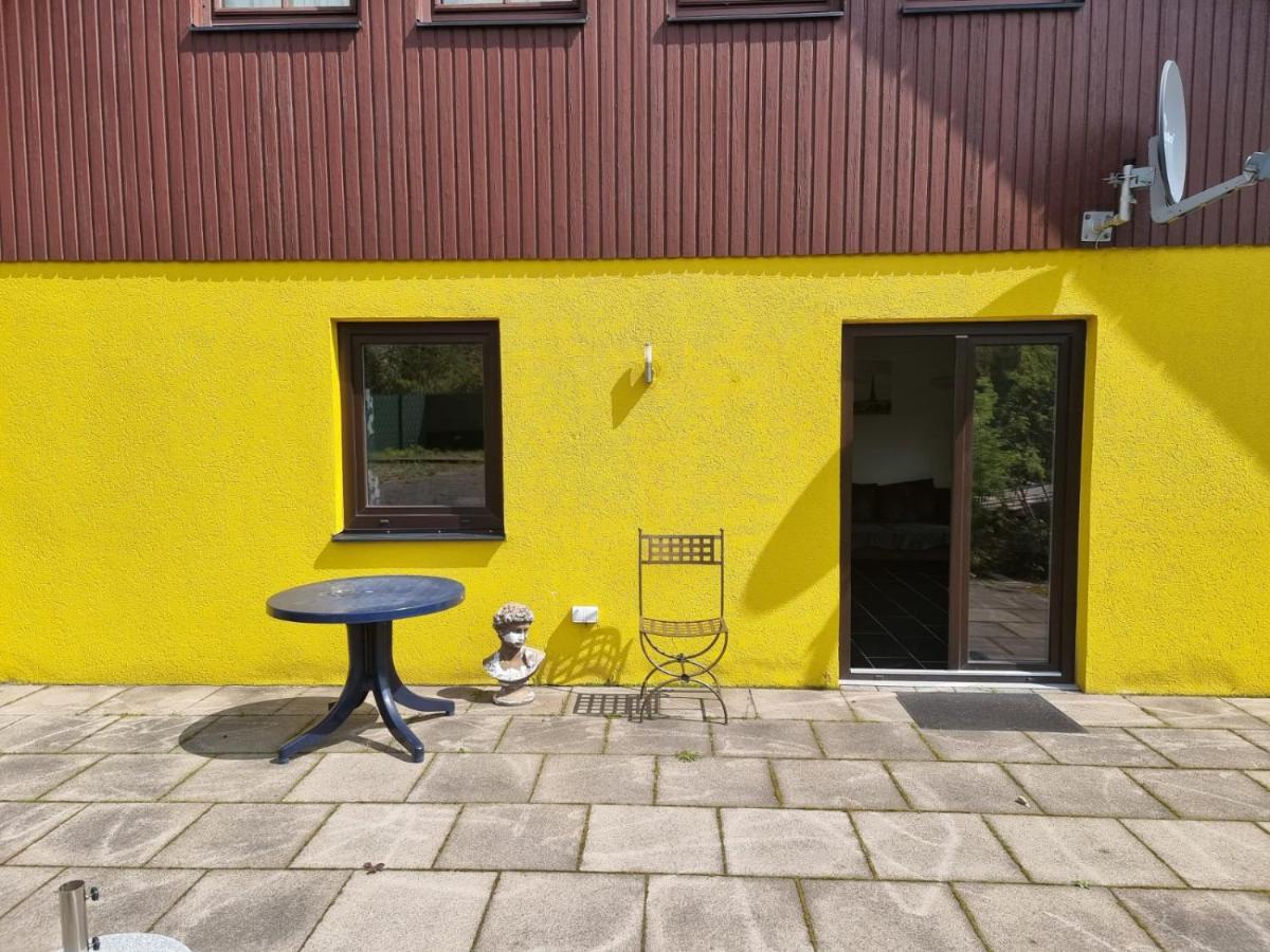 Yellow House Homestay